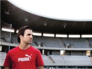 Bóng đá anh, ngoại hạng anh, lịch thi đấu euro 2012, Cesc Fabregas: “Bóng đá Anh điên rồ, mất kiểm soát”