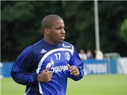 Bóng đá anh, ngoại hạng anh, lịch thi đấu euro 2012, "Kẻ tham lam" Farfan đi không được, ở chẳng xong