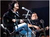 Những kẻ “thách thức” showbiz Việt