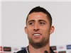 Liverpool phá đám Chelsea vụ Cahill