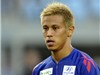 PSG hỏi mua Keisuke Honda