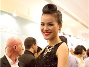 Bóng đá anh, ngoại hạng anh, lịch thi đấu euro 2012, Tuyết Lan được trao giải  "Babe of the Year"