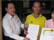 Bóng đá anh, ngoại hạng anh, lịch thi đấu euro 2012, Một phụ nữ nghèo trả lại 80 triệu đồng cho người đánh rơi