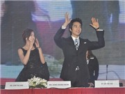 Bóng đá anh, ngoại hạng anh, lịch thi đấu euro 2012, Cặp đôi "My Princess": "Thân mật” bất ngờ với fan Việt