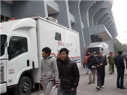 Bóng đá anh, ngoại hạng anh, lịch thi đấu euro 2012, Đối đầu về bản quyền truyền hình ở Lạch Tray
