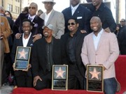 Bóng đá anh, ngoại hạng anh, lịch thi đấu euro 2012, Boyz II Men “xông đất” Đại lộ Danh tiếng Hollywood 