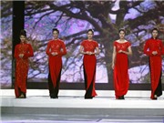 Bóng đá anh, ngoại hạng anh, lịch thi đấu euro 2012, NTK Đức Hùng: Đón giao thừa bằng “Hương Việt” của Quốc kỳ và Quốc hoa