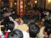 Bóng đá anh, ngoại hạng anh, lịch thi đấu euro 2012, Người Hà Nội tấp nập đi lễ chùa cầu may đầu năm