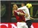 Hạ knock-out Van Bommel, sao Lazio bị cấm thi đấu 3 trận