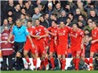 Liverpool 2-1 Man United: Kuyt đưa chủ nhà đi tiếp 