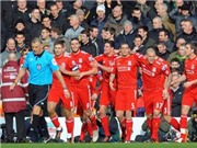 Bóng đá anh, ngoại hạng anh, lịch thi đấu euro 2012, Liverpool 2-1 Man United: Kuyt đưa chủ nhà đi tiếp 