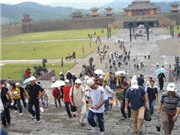 Bóng đá anh, ngoại hạng anh, lịch thi đấu euro 2012, Phim trường Trung Quốc: Hàng ngàn người chầu chực tìm vai phụ