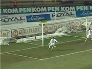 Bóng đá anh, ngoại hạng anh, lịch thi đấu euro 2012, Hụt siêu phẩm vì đồng đội... ăn hại