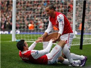 Bóng đá anh, ngoại hạng anh, lịch thi đấu euro 2012, "Pháo thủ"  Arsenal nã pháo tan tác "hoa hồng" Blackburn