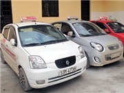 Bóng đá anh, ngoại hạng anh, lịch thi đấu euro 2012, Hà Nội:  Gần 20 xe taxi chở côn đồ đến “san phẳng” quán karaoke