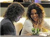 Puyol và bạn gái mới đồng bộ... tóc xù
