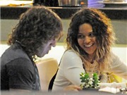 Bóng đá anh, ngoại hạng anh, lịch thi đấu euro 2012, Puyol  và bạn gái mới đồng bộ... tóc xù