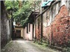 Nên gắn biển Làng khoa bảng