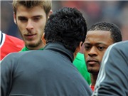 Bóng đá anh, ngoại hạng anh, lịch thi đấu euro 2012, Evra ở nhà "tĩnh tâm"