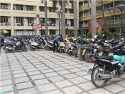 Bóng đá anh, ngoại hạng anh, lịch thi đấu euro 2012, Người dân chật vật tìm chỗ gửi xe