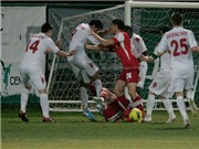 Bóng đá anh, ngoại hạng anh, lịch thi đấu euro 2012, Nổi cáu, Michel Platini tấn công đồng đội tương lai