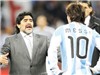 Maradona: "Messi chưa thể sánh với tôi"
