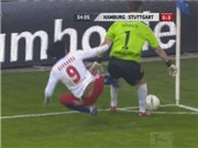 Bóng đá anh, ngoại hạng anh, lịch thi đấu euro 2012, Guerrero đạp thủ môn đối thủ ngay trên sân