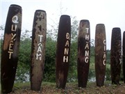 Bóng đá anh, ngoại hạng anh, lịch thi đấu euro 2012, Người Hà Nội gàn dở vào Quảng Bình dựng ngôi làng kỳ lạ