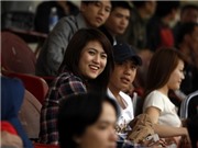 Bóng đá anh, ngoại hạng anh, lịch thi đấu euro 2012, Bị cấm thi đấu, Danh Ngọc ‘cặp kè’ bạn gái xinh xắn trên khán đài
