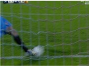 Bóng đá anh, ngoại hạng anh, lịch thi đấu euro 2012, Cận cảnh bàn thắng bị "đánh cắp" của Milan: Vào hay chưa vào?