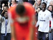 Bóng đá anh, ngoại hạng anh, lịch thi đấu euro 2012, Cúp đúp của Adebayor đưa Tottenham đuổi kịp Arsenal