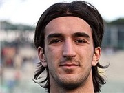 Bóng đá anh, ngoại hạng anh, lịch thi đấu euro 2012, Một CLB ở Italia treo áo đấu số 25 để tưởng nhớ Morosini
