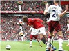 Bóng đá anh, ngoại hạng anh, lịch thi đấu euro 2012, Cận cảnh hai sai lầm "chết người" của trọng tài tối 15/4