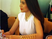 Bóng đá anh, ngoại hạng anh, lịch thi đấu euro 2012, Công Vinh tặng Thủy Tiên đồng hồ 4 tỷ