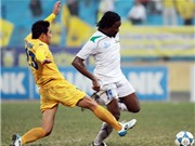 Bóng đá anh, ngoại hạng anh, lịch thi đấu euro 2012, Tổng kết lượt đi V-League 2012: "Nóng" vấn đề trọng tài và bản quyền truyền hình