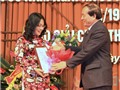 Bóng đá anh, ngoại hạng anh, lịch thi đấu euro 2012, Vượt 2.000 cây số trình diễn thơ