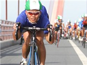 Bóng đá anh, ngoại hạng anh, lịch thi đấu euro 2012, Chuyện anh em Lê Văn Duẩn-Lê Nguyệt Minh: Anh, em và những vòng xe