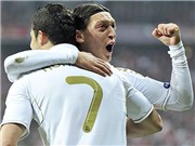 Bóng đá anh, ngoại hạng anh, lịch thi đấu euro 2012, Oezil kiến tạo, Ronaldo nhân đôi cách biệt