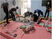 Bóng đá anh, ngoại hạng anh, lịch thi đấu euro 2012, Robocon lại được đón chào bằng rock