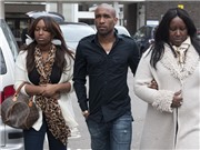 Bóng đá anh, ngoại hạng anh, lịch thi đấu euro 2012, Chuyện tình của Jermain Defoe: Đến lượt thân mẫu “xuất chiêu”