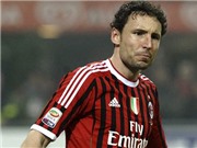 Bóng đá anh, ngoại hạng anh, lịch thi đấu euro 2012, Tạm biệt Milan, Van Bommel trở về PSV