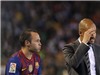 Messi im lặng, Alves bị đuổi, Barca suýt ngã trước Betis