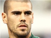 Bóng đá anh, ngoại hạng anh, lịch thi đấu euro 2012, Valdes suýt mất danh hiệu “Zamora”