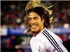 Sergio Ramos xuống tóc... cầu may?