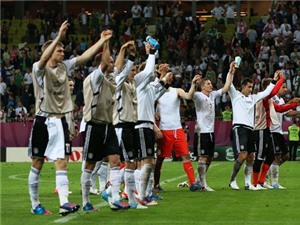 Nhận diện sức mạnh Đức: Chờ người hùng mới Khedira