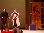 NSƯT Thu Hà “giải trình” về những màn hút thuốc trong vở "Cát bụi"