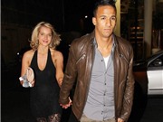 Siêu WAGs Man City lên Twitter mời trộm đến nhà